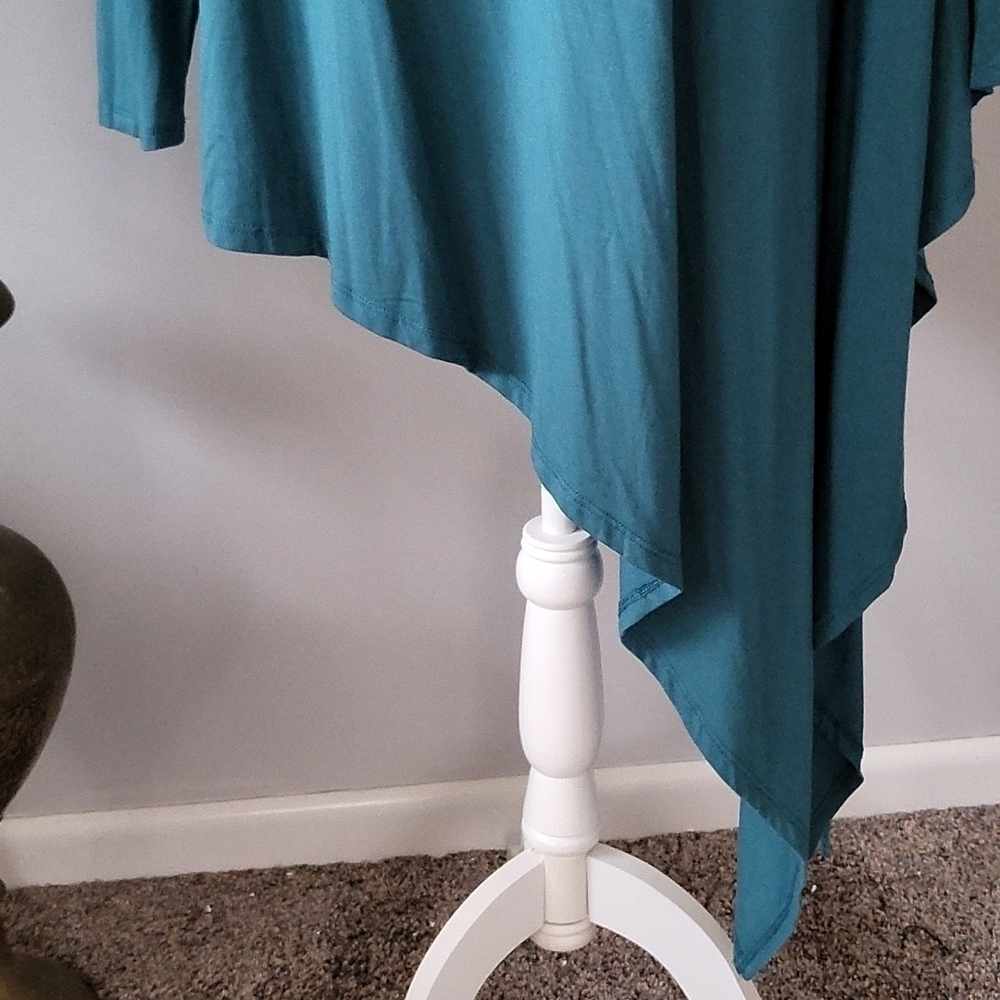 Roaman's asymmetrical teal tunic with dramatic sleeve NWT - Picture 6 of 12